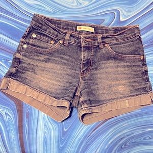 Levi’s Red Tag Shortie Shorts Girls/Teens Size 16R
